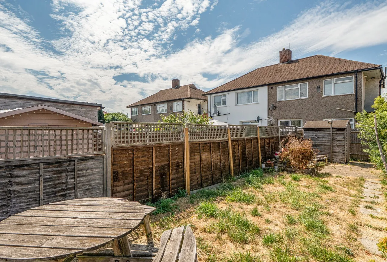 Wrythe Lane, Carshalton, SM5 2RP, photo 8