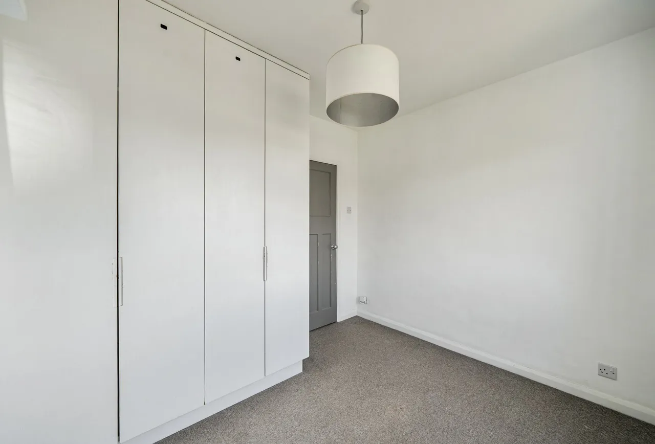 Wrythe Lane, Carshalton, SM5 2RP, photo 16