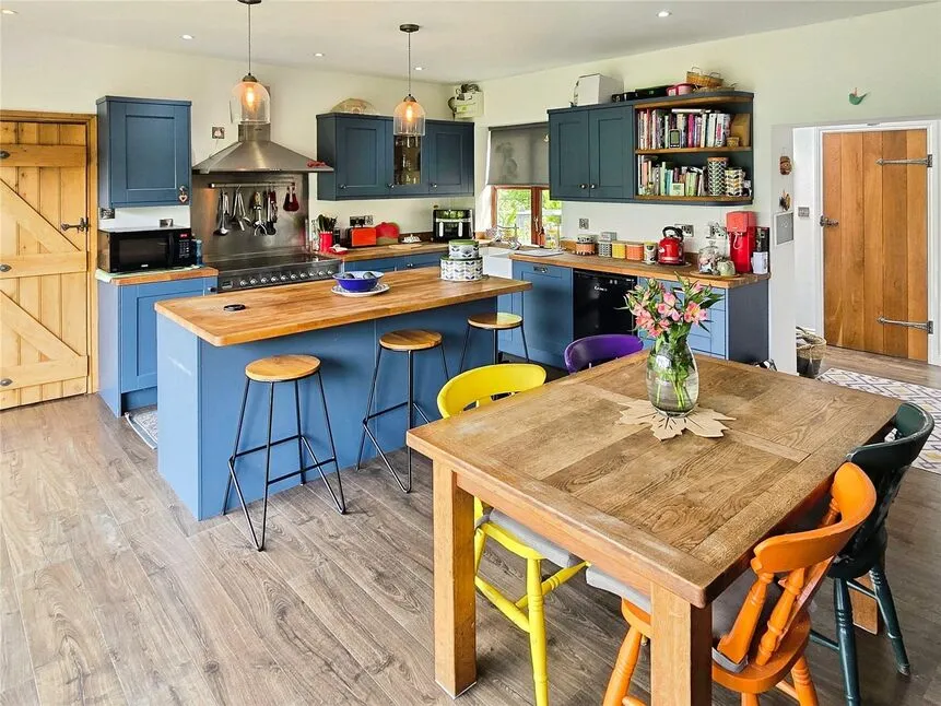 Llanfyllin, Powys, SY22, photo 3