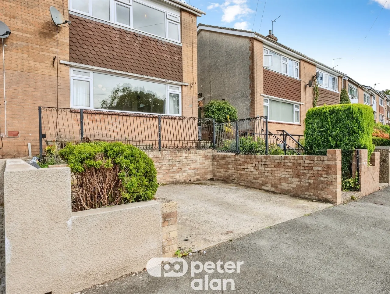 Lodgewood Estate Pontypool, NP4, photo 33