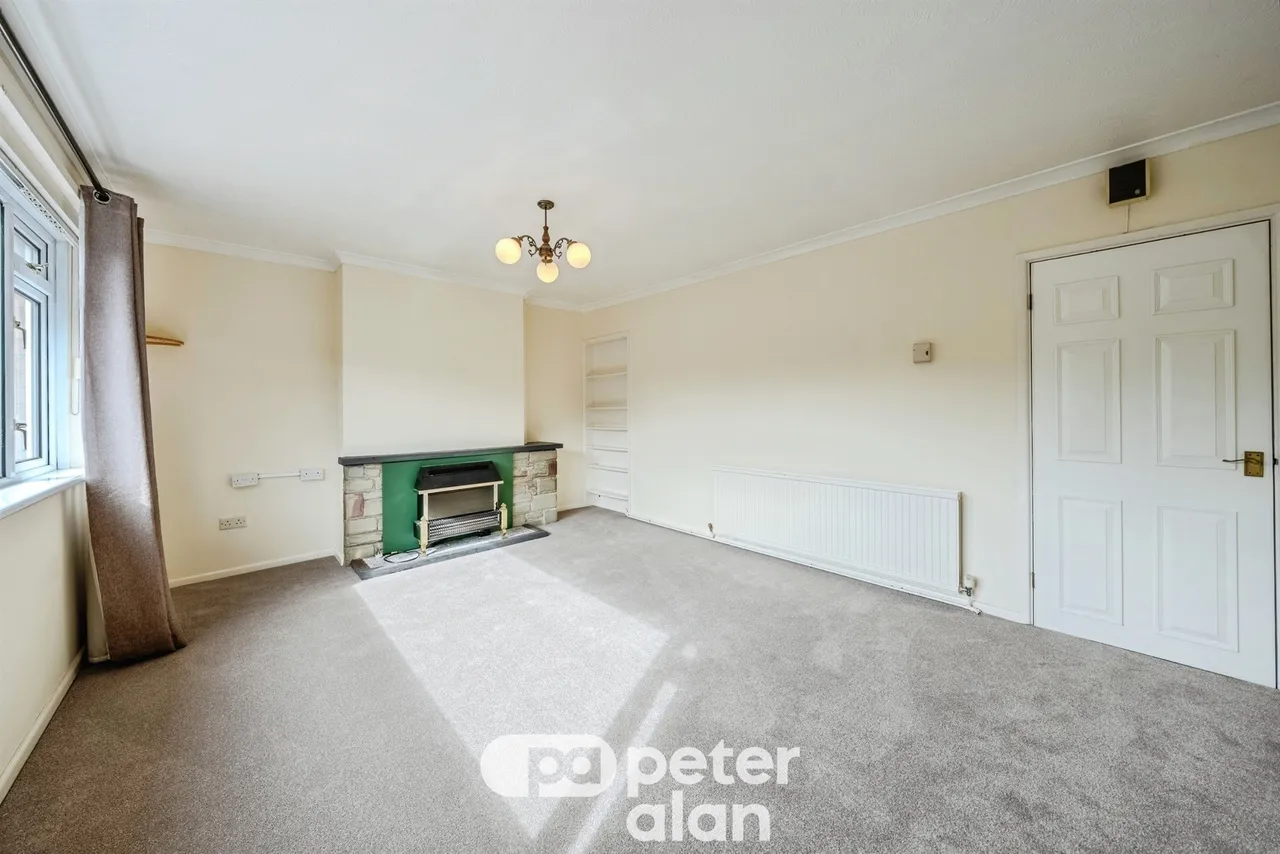 Lodgewood Estate Pontypool, NP4, photo 7