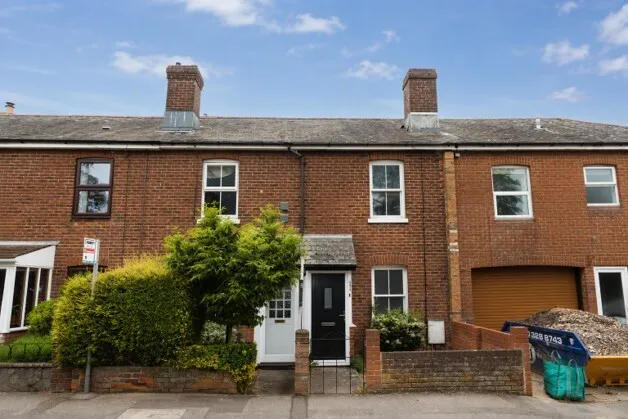 2 bed house to rent, Alresford Road, Winchester, SO23