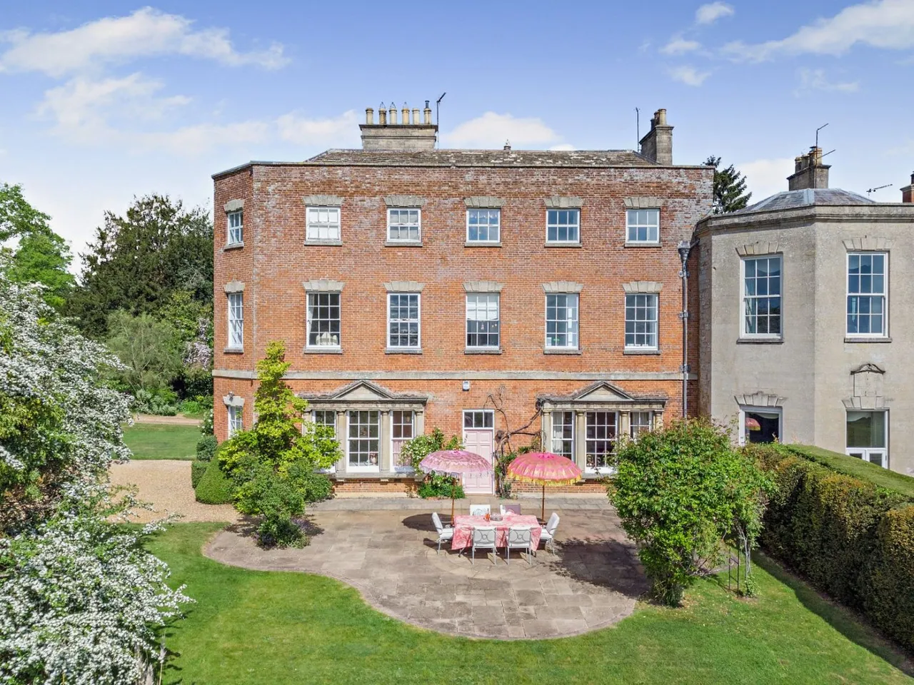 Glendon Hall, Glendon, Kettering, Northamptonshire, NN14 1QE, photo 2