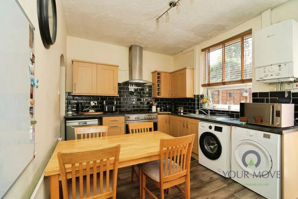 Albert Street, Royton, OL2, photo 2