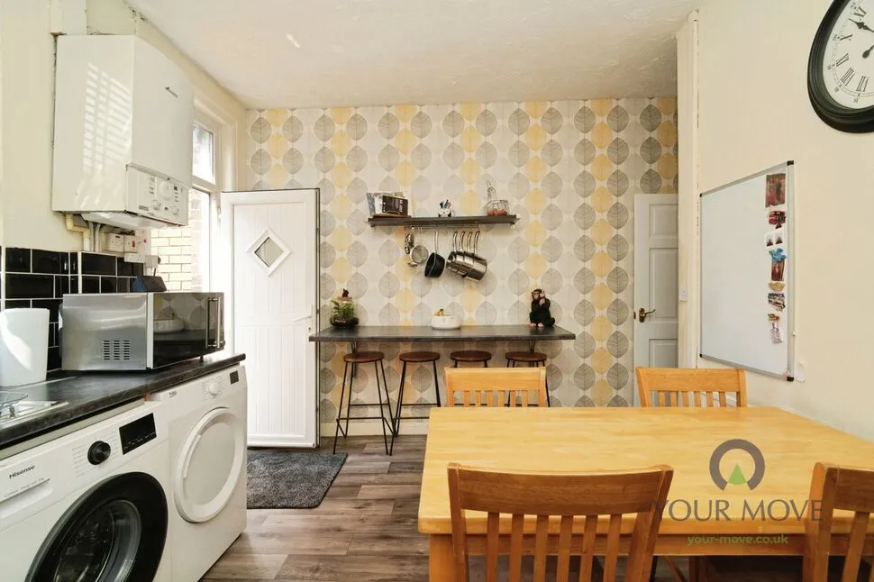 Albert Street, Royton, OL2, photo 3