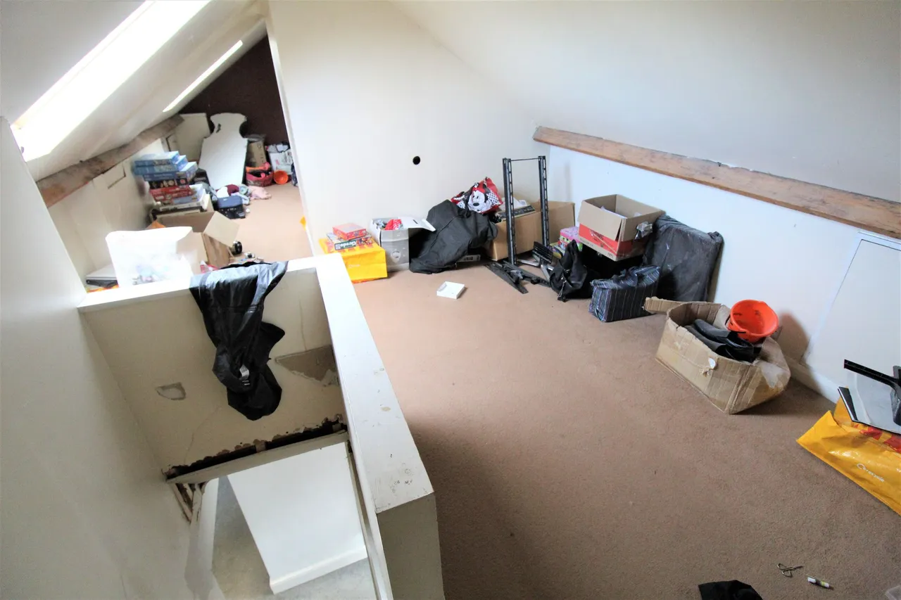 Whitmore Avenue, Grays, Essex, RM16 2HU, photo 10