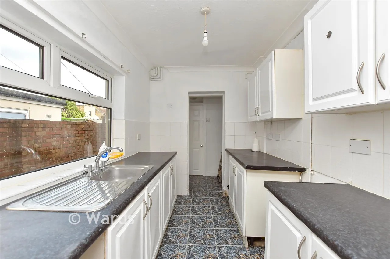 Acorn Street, Sheerness, PO33, photo 4
