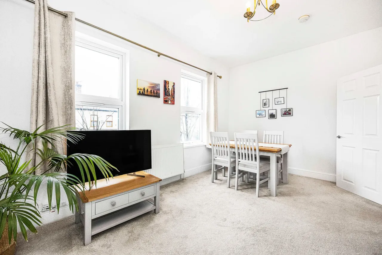 Chobham Road, London, E15, photo 8