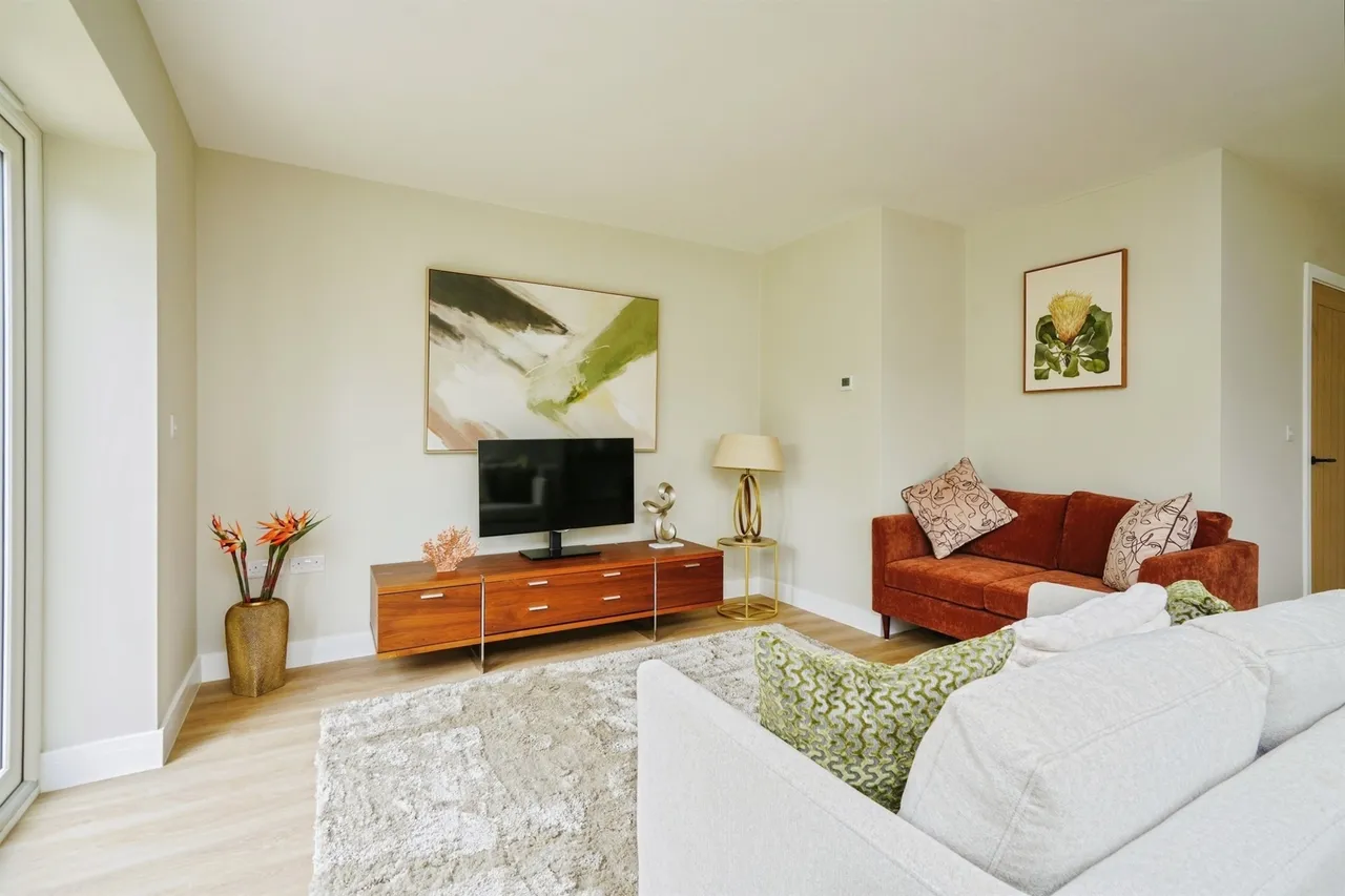 Worminghall Road, Ickford, Aylesbury, photo 5