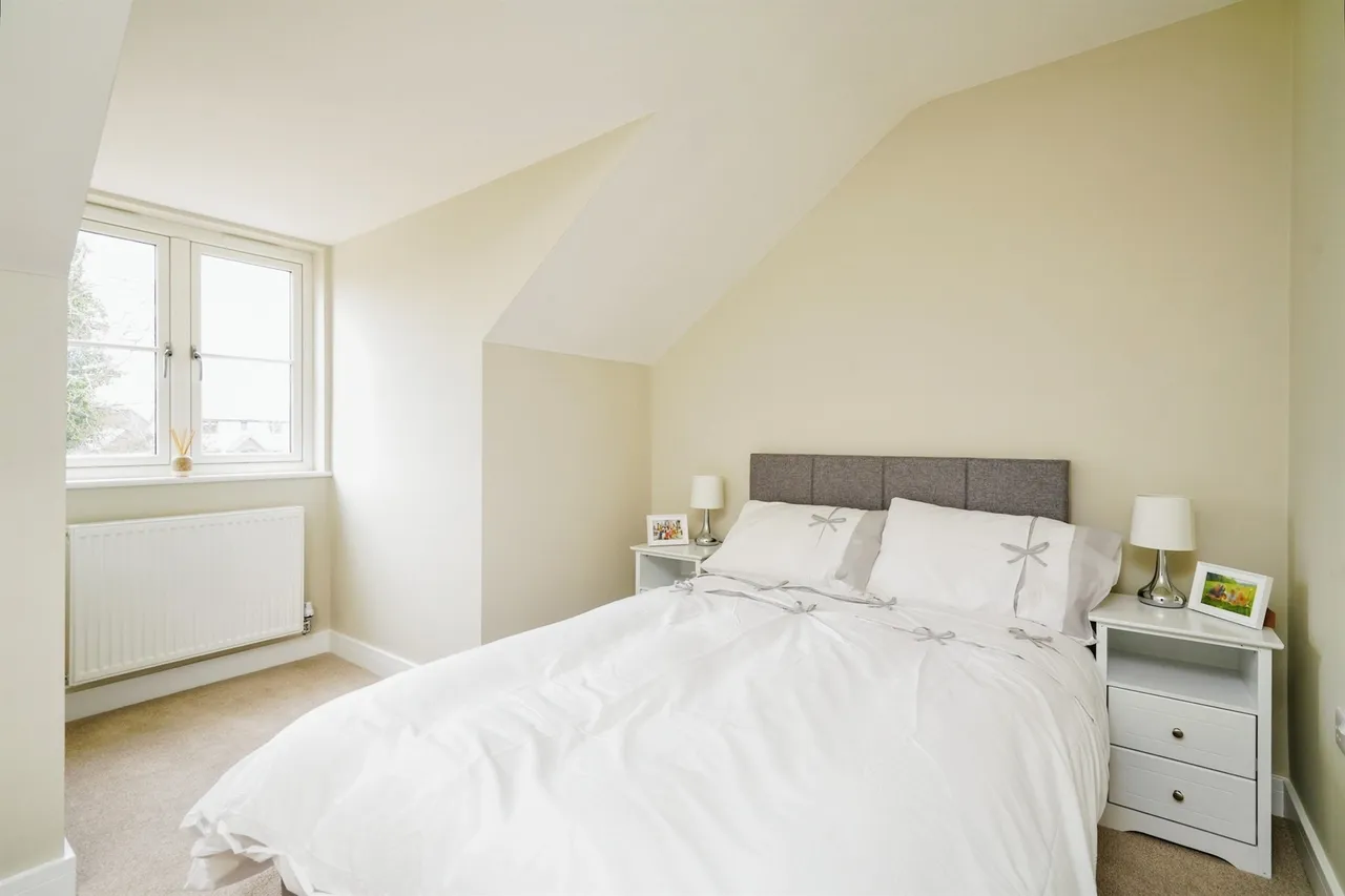 Worminghall Road, Ickford, Aylesbury, photo 8