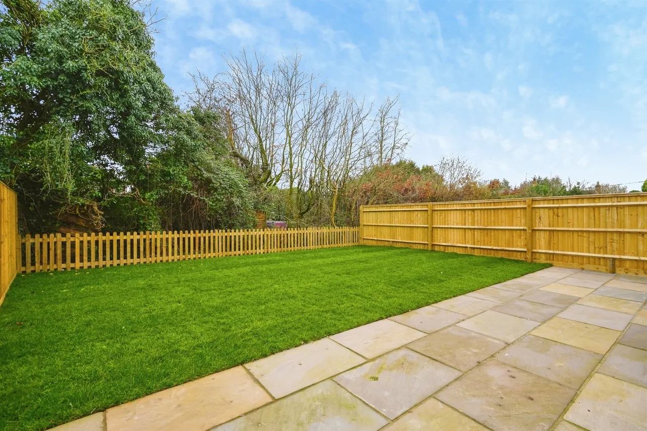 Worminghall Road, Ickford, Aylesbury, photo 11