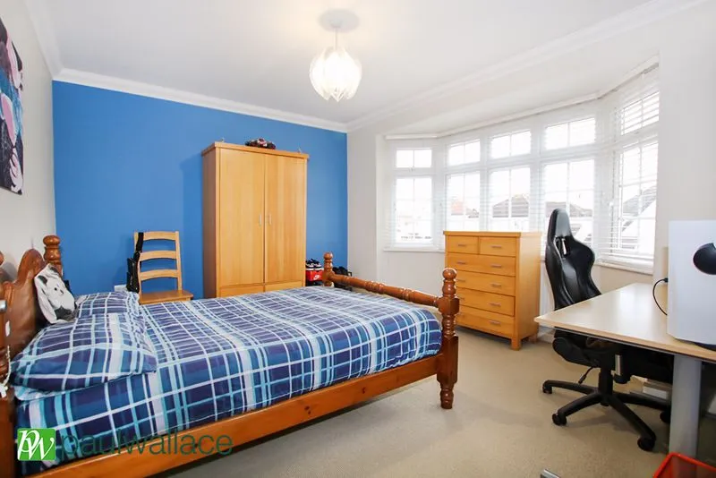 Robinson Avenue, Goffs Oak, EN7, photo 21