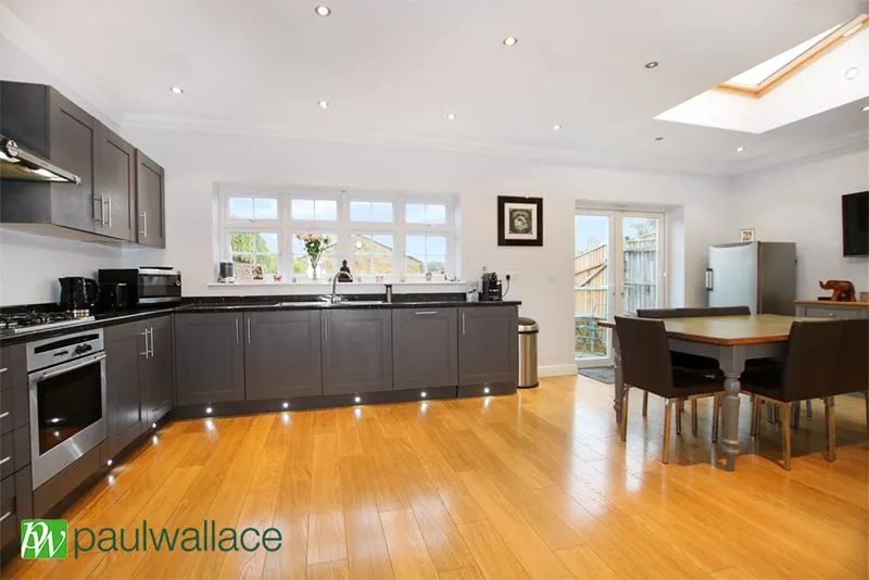 Robinson Avenue, Goffs Oak, EN7, photo 3