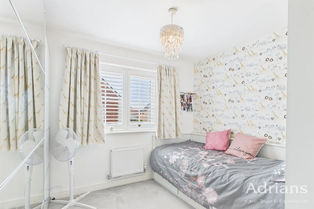 Cutts Close, Hatfield Peverel, CM3, photo 19