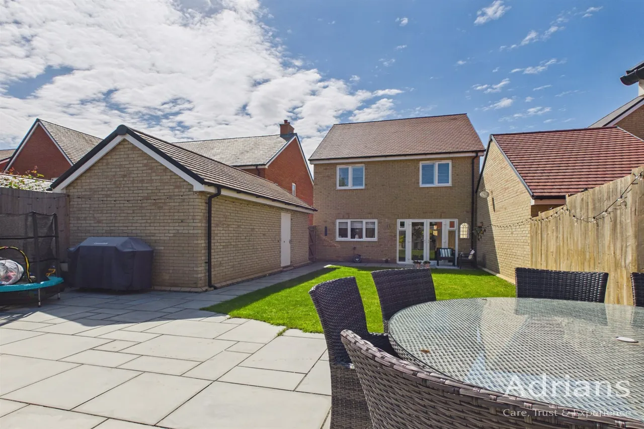 Cutts Close, Hatfield Peverel, CM3, photo 25