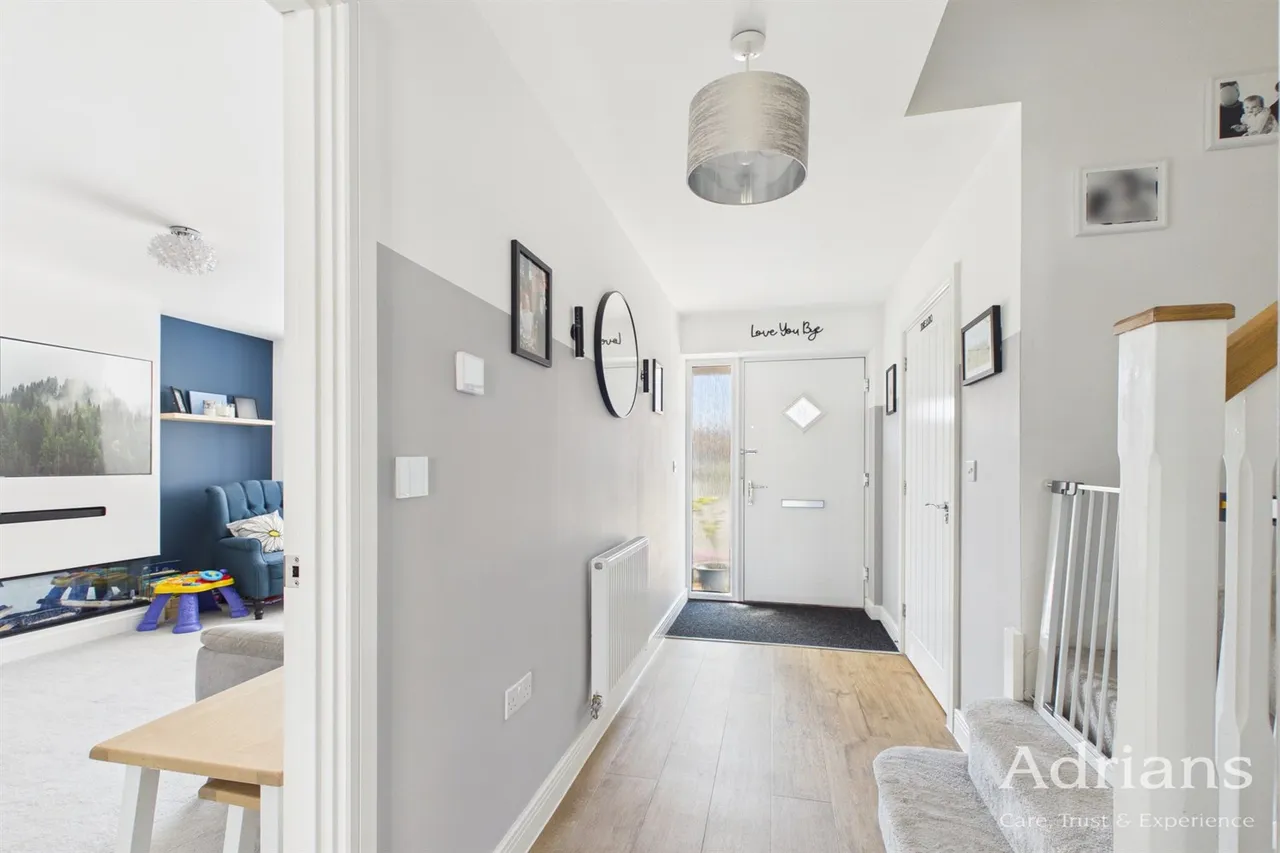 Cutts Close, Hatfield Peverel, CM3, photo 5