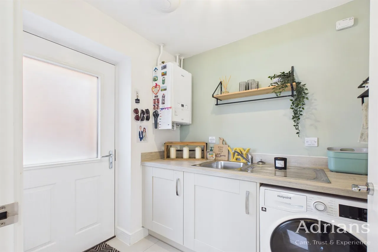 Cutts Close, Hatfield Peverel, CM3, photo 11