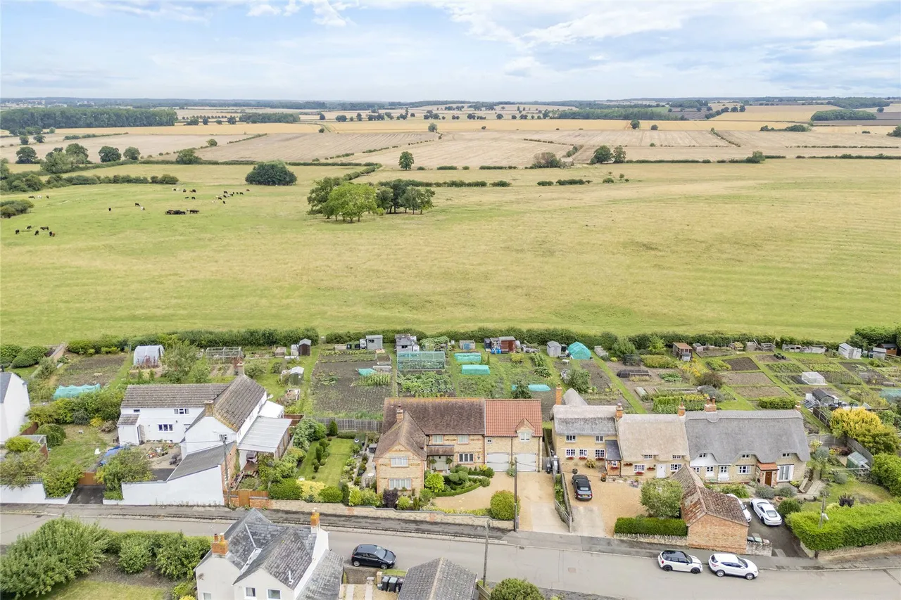 St. Andrews Lane, Titchmarsh, NN14, photo 19