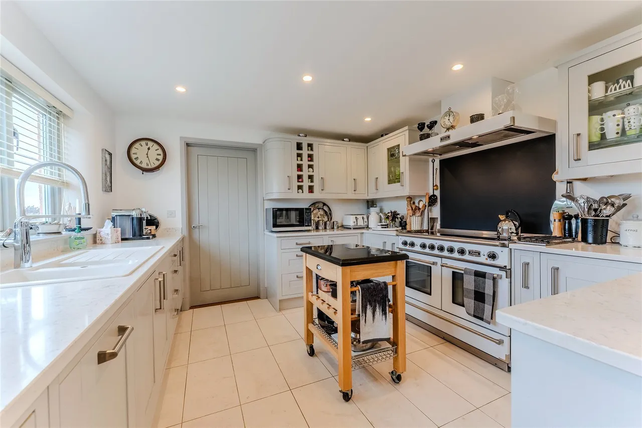 St. Andrews Lane, Titchmarsh, NN14, photo 4