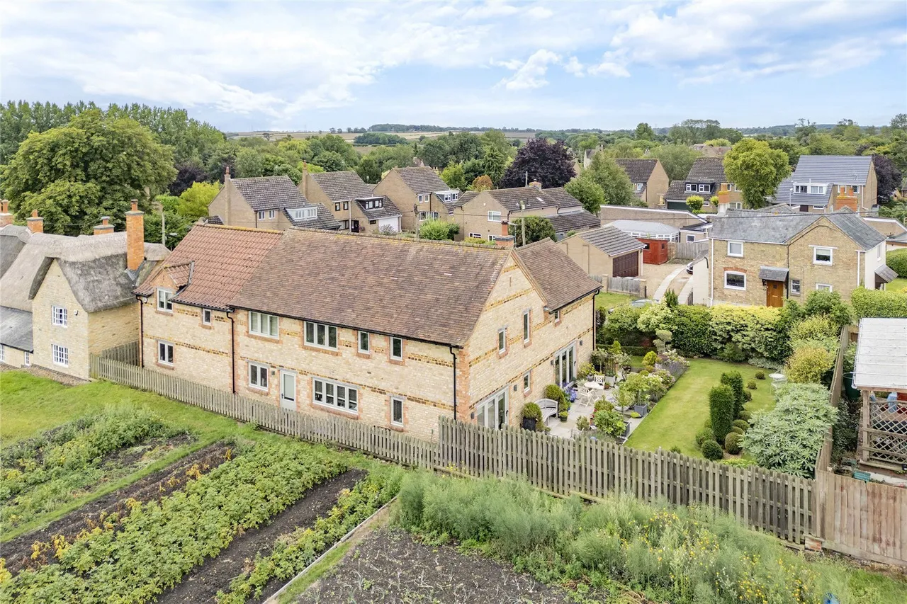 St. Andrews Lane, Titchmarsh, NN14, photo 14