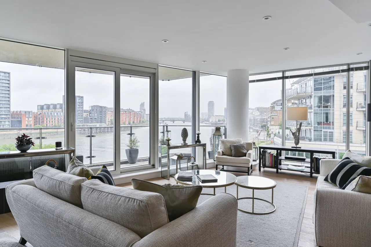 84 Commodore House, Battersea Reach, Juniper Drive, London, photo 8