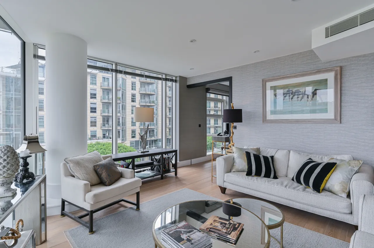 84 Commodore House, Battersea Reach, Juniper Drive, London, photo 9