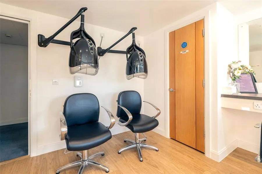 Albert Court, Henley-On-Thames, RG9, photo 14