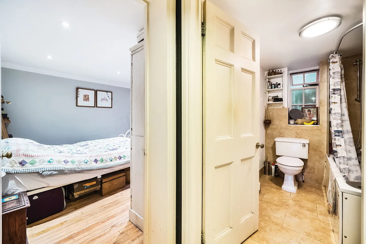 Kennington Road, London, SE11, photo 8