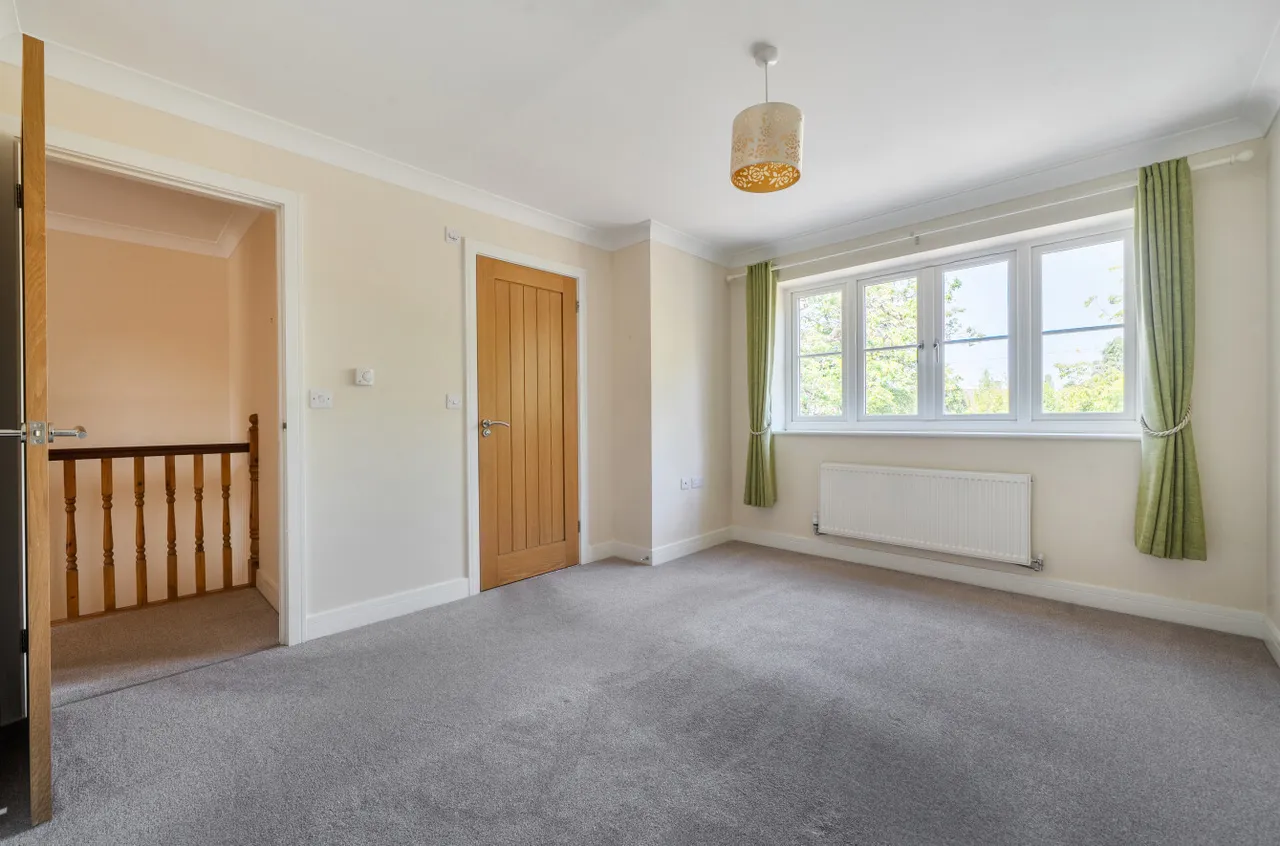 Finchampstead Road, Wokingham, Berkshire, RG41 2NU, photo 11