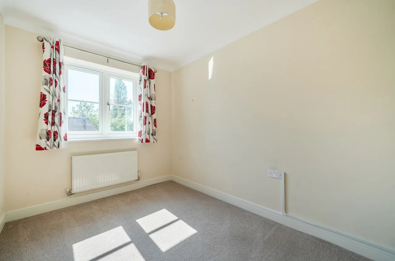 Finchampstead Road, Wokingham, Berkshire, RG41 2NU, photo 17