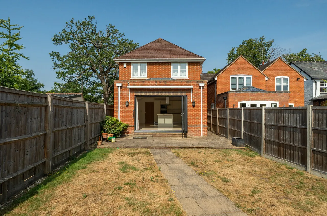 Finchampstead Road, Wokingham, Berkshire, RG41 2NU, photo 23