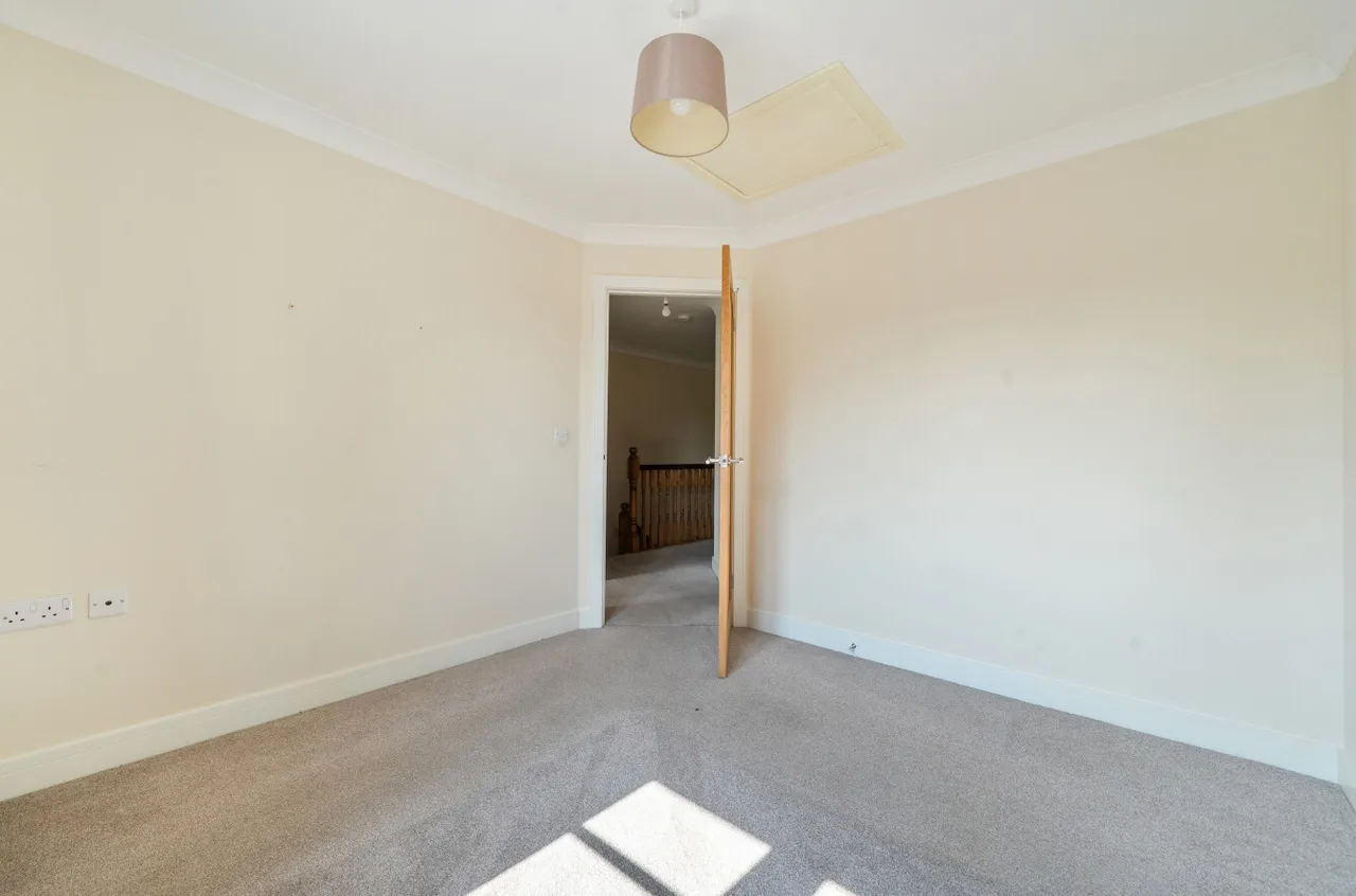 Finchampstead Road, Wokingham, Berkshire, RG41 2NU, photo 19