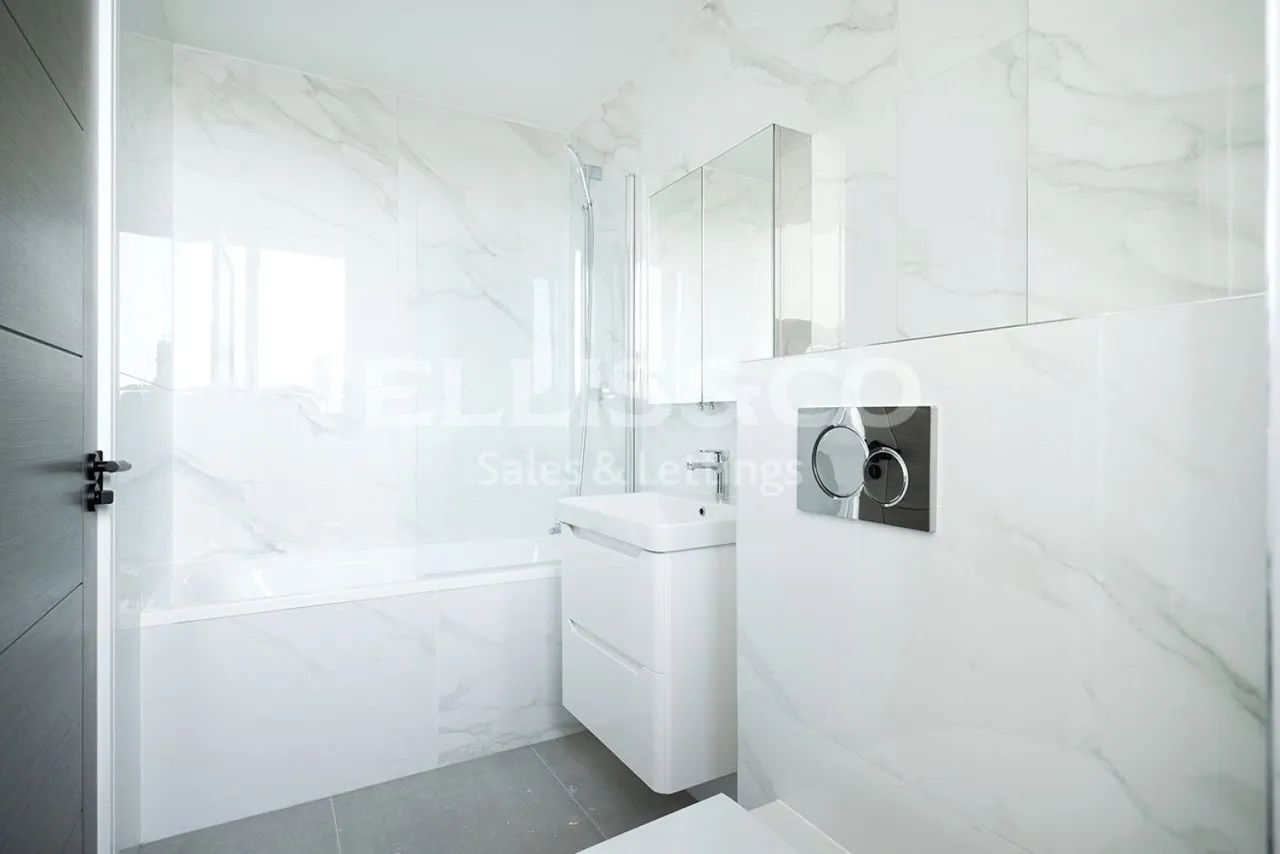 High Road, Whetstone, N20, photo 6