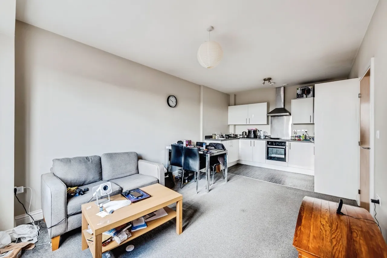 Farnsby Street, Swindon, Wiltshire, SN1, photo 4