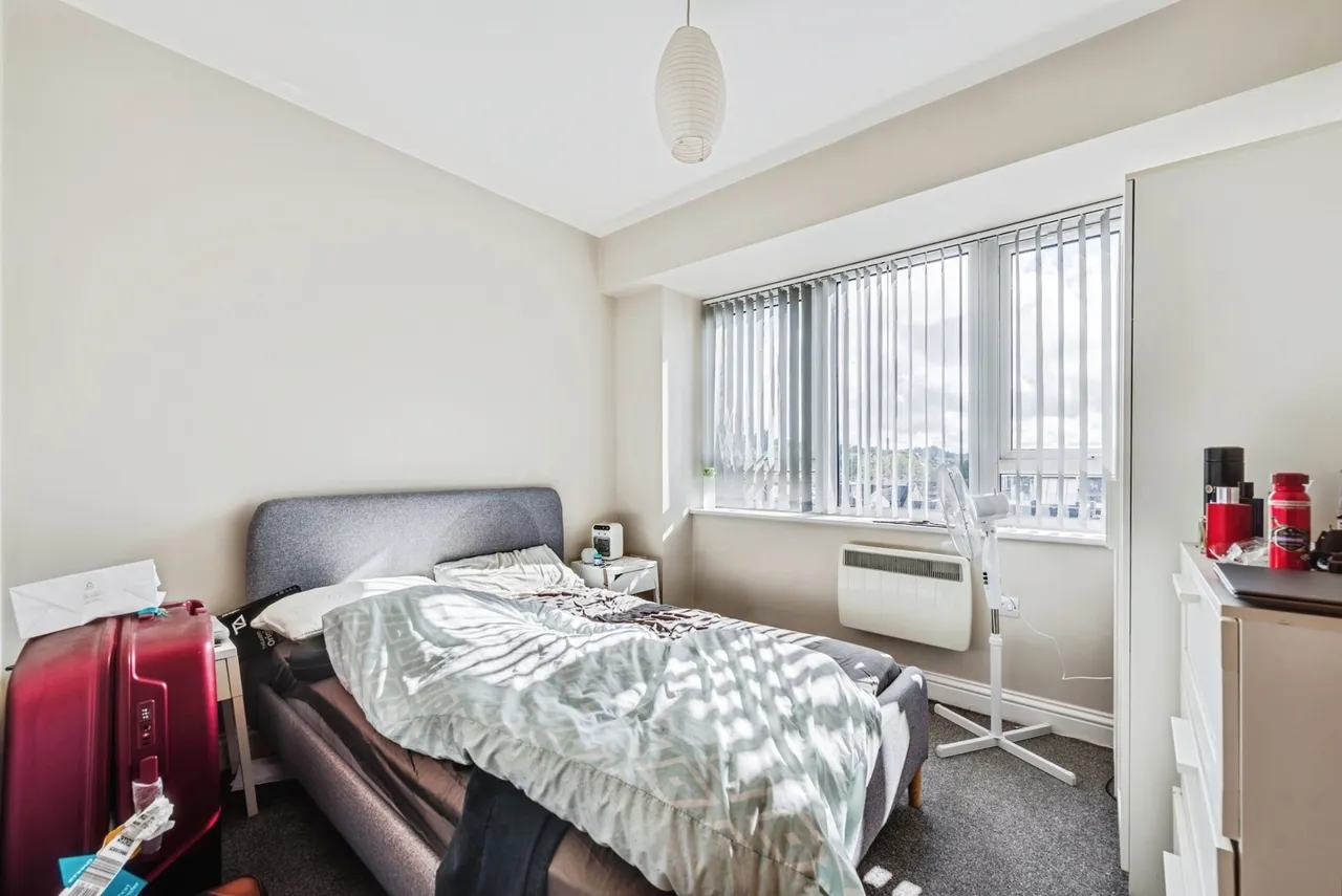 Farnsby Street, Swindon, Wiltshire, SN1, photo 5