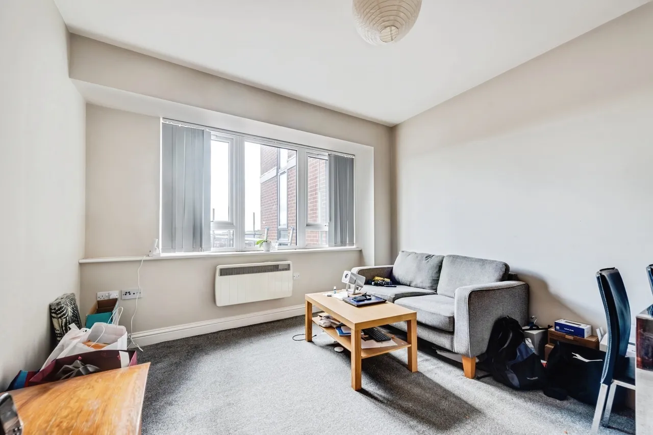 Farnsby Street, Swindon, Wiltshire, SN1, photo 3