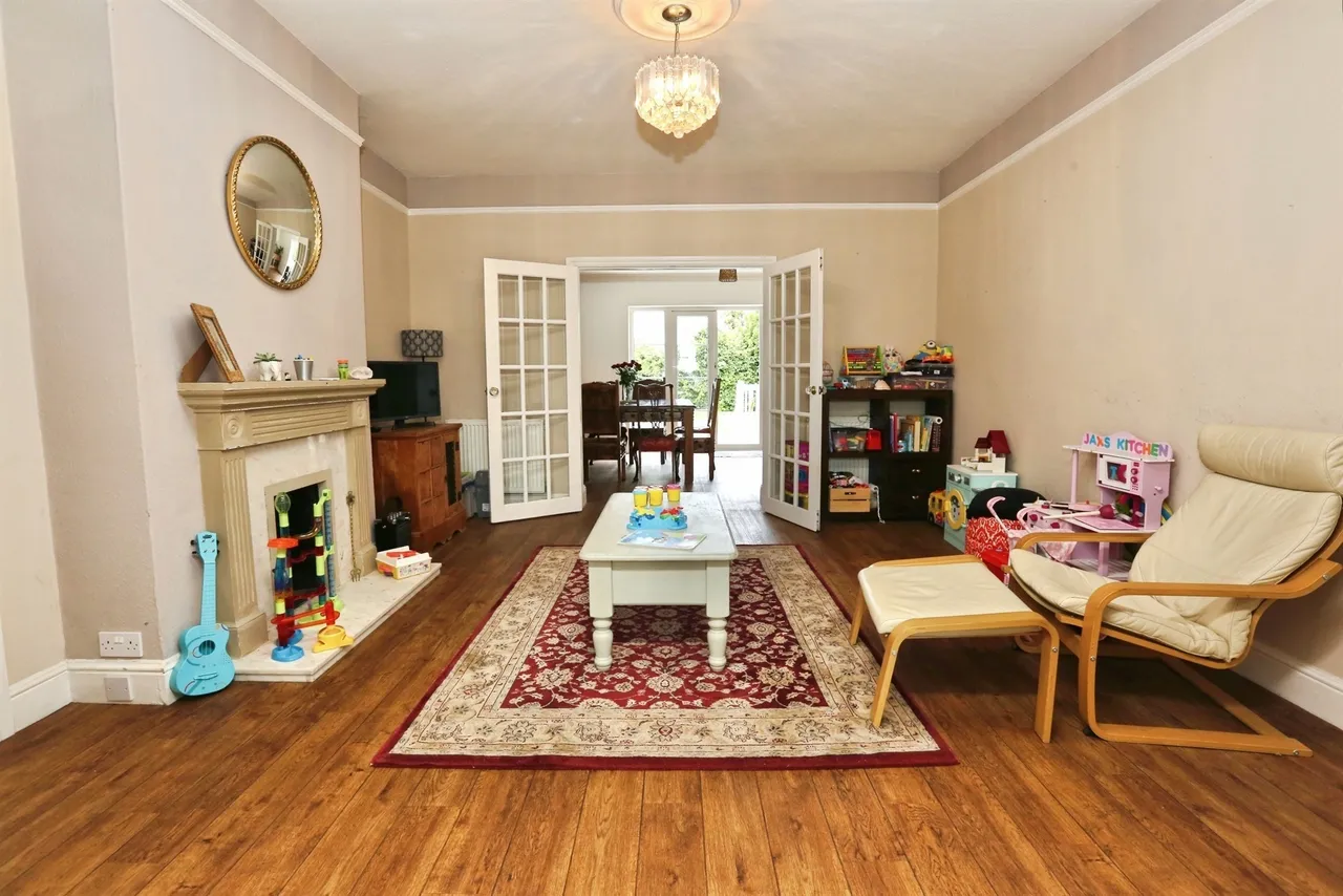 Raynes Road, Lee-On-The-Solent, photo 11