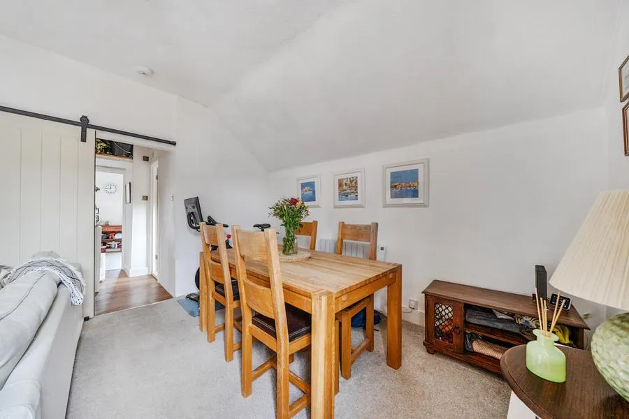 Pound Street, Newbury, RG14, photo 5