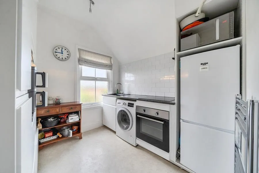 Pound Street, Newbury, RG14, photo 10
