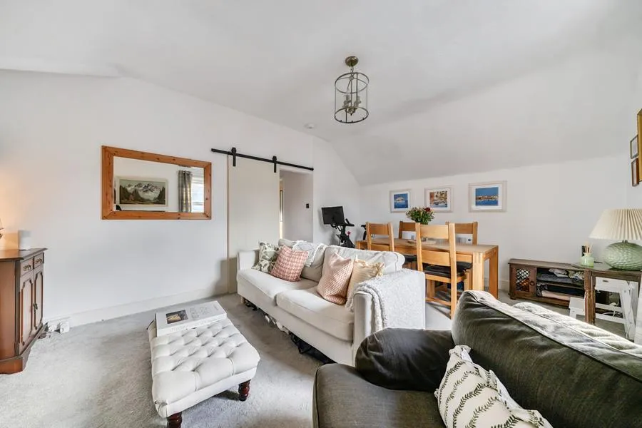 Pound Street, Newbury, RG14, photo 6