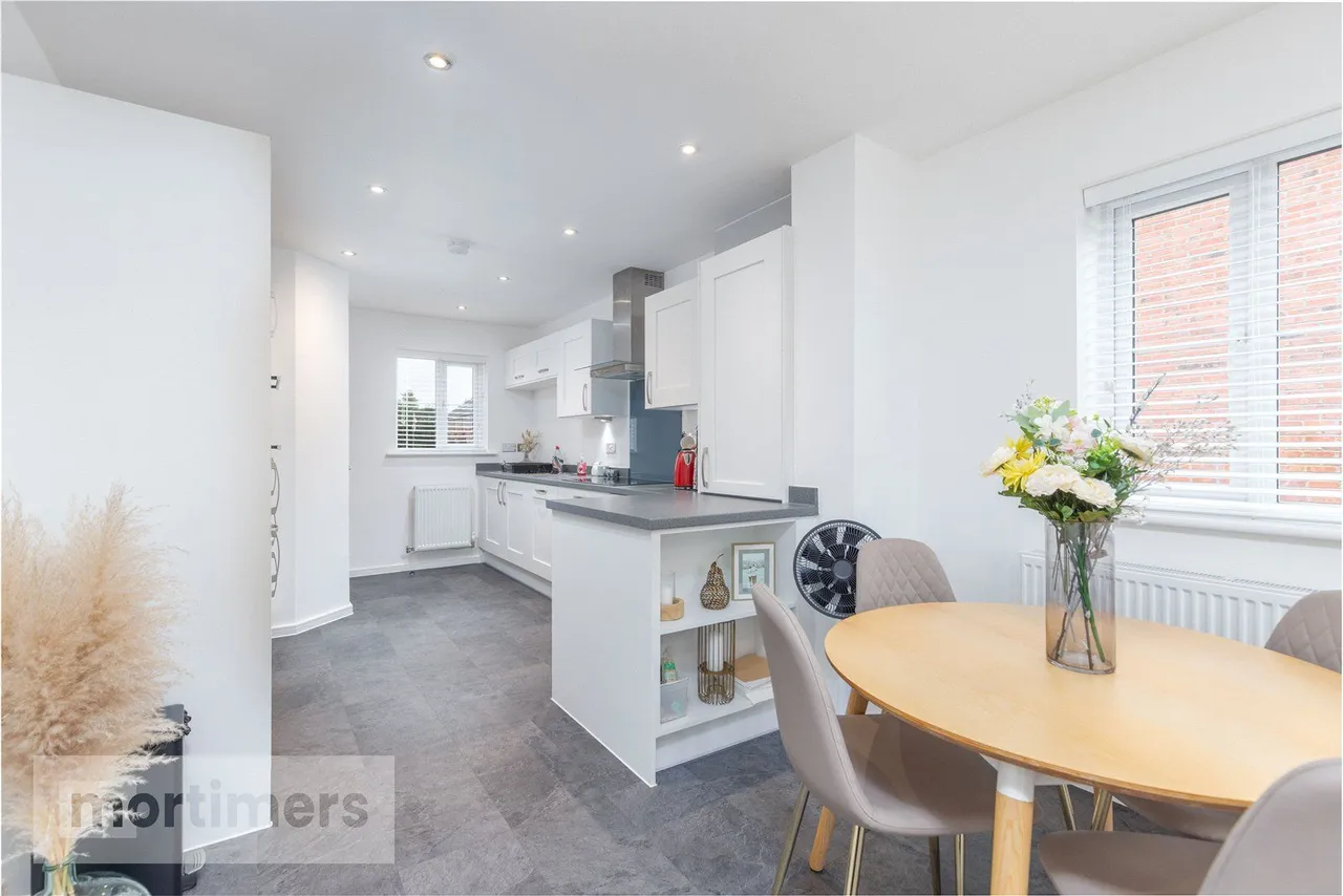 George Dewhurst Way, Blackburn, BB2, photo 6