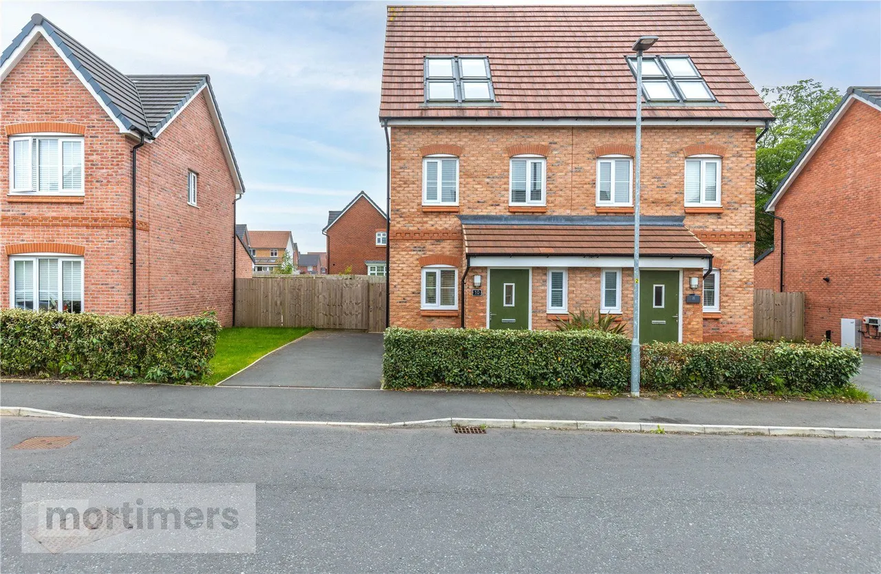 3 bed house for sale, George Dewhurst Way, Blackburn, BB2