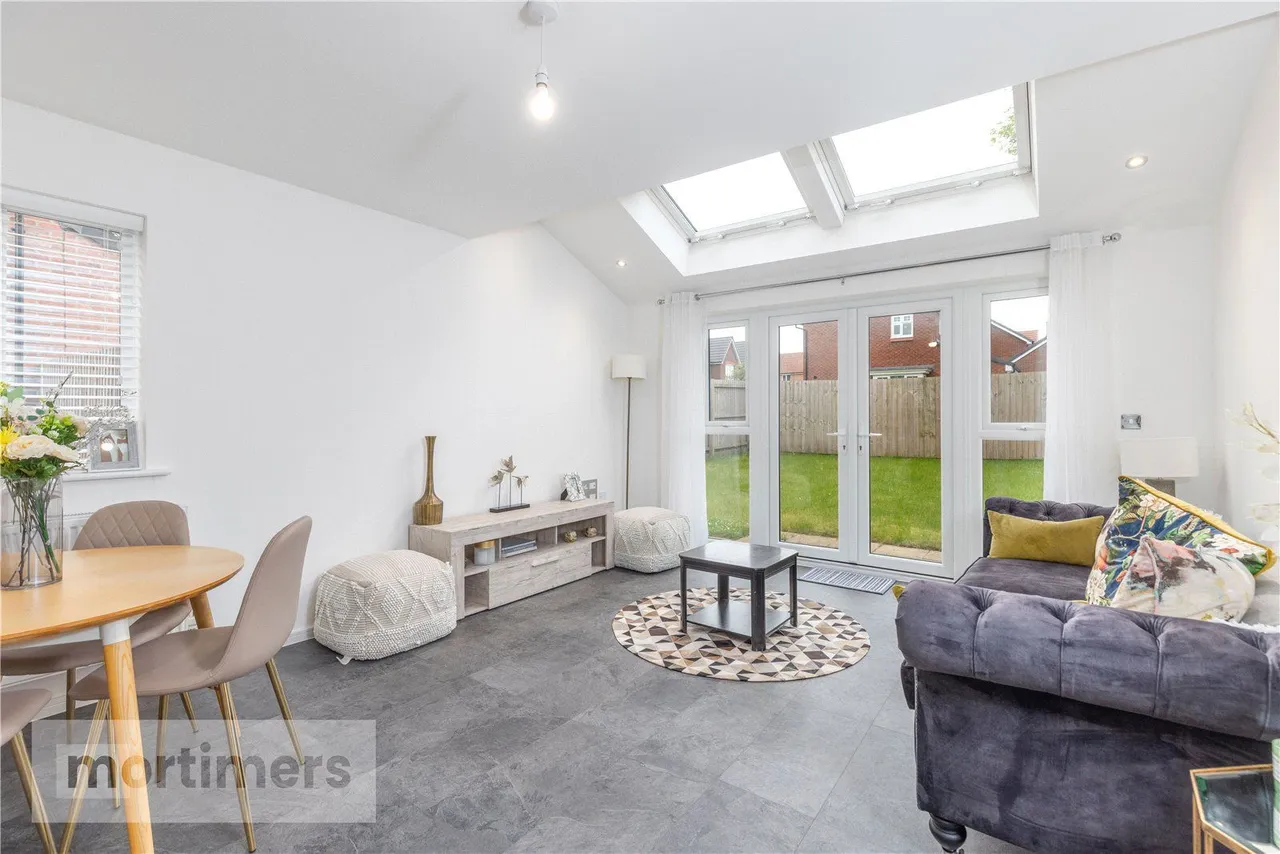 George Dewhurst Way, Blackburn, BB2, photo 9