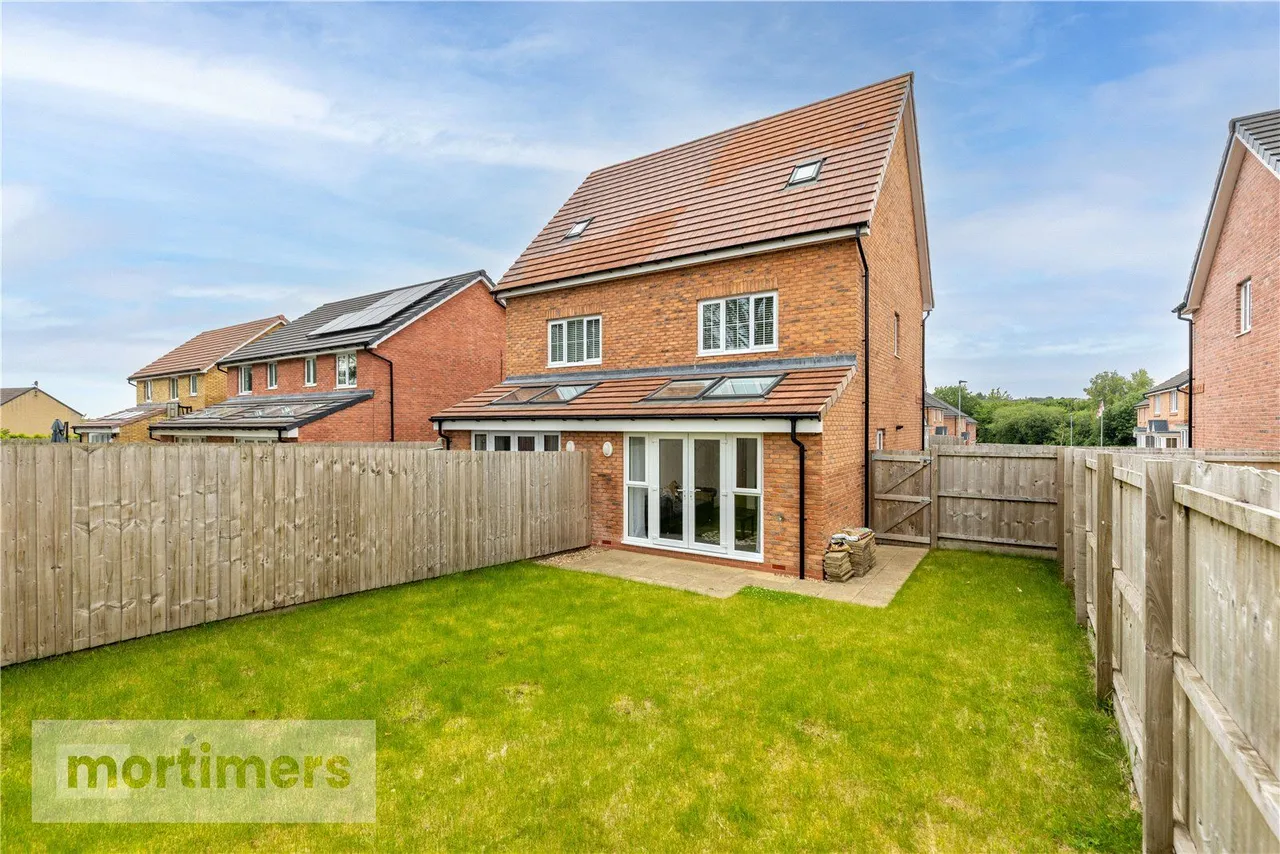 George Dewhurst Way, Blackburn, BB2, photo 21