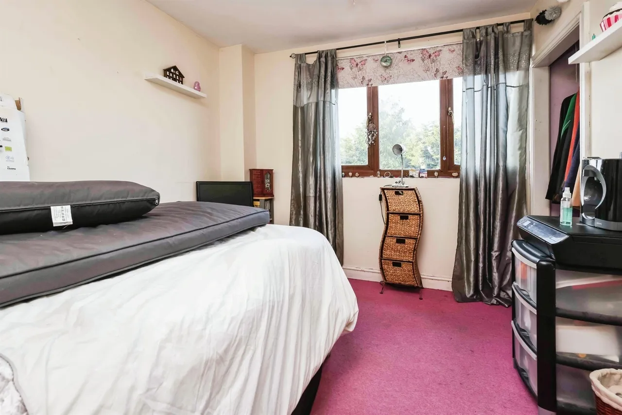 Mallard Drive, OLDBURY, photo 8