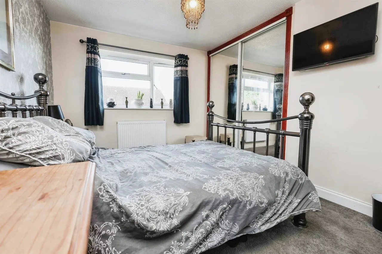 Mallard Drive, OLDBURY, photo 10