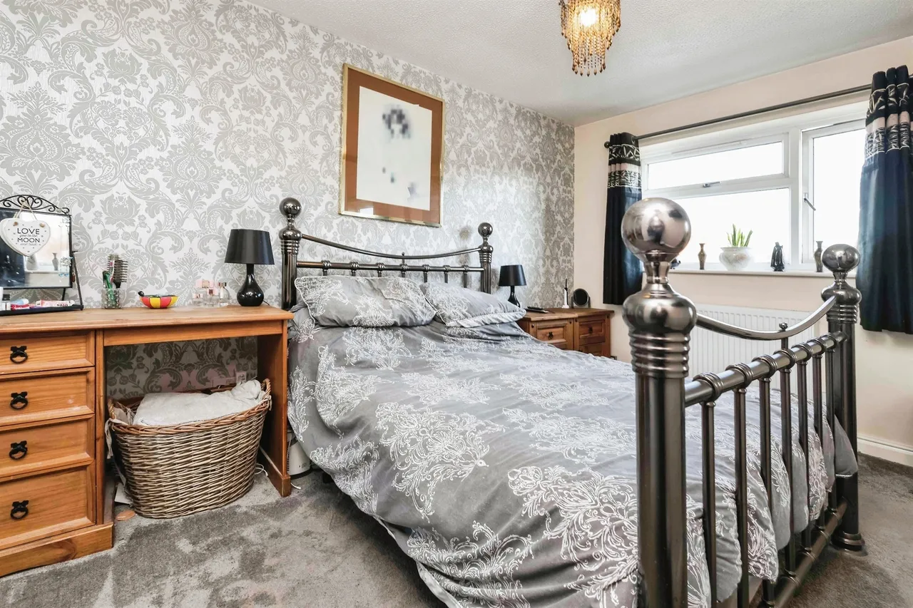Mallard Drive, OLDBURY, photo 9