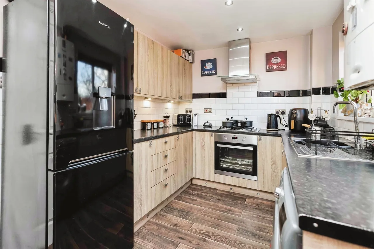 Mallard Drive, OLDBURY, photo 6