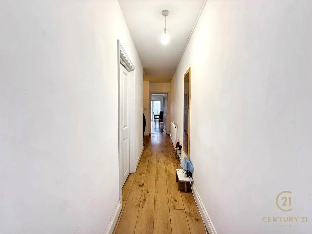Pears Road, Hounslow, TW3, photo 2