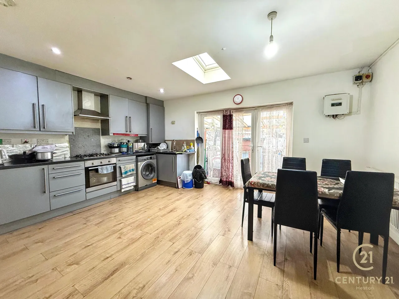 Pears Road, Hounslow, TW3, photo 6